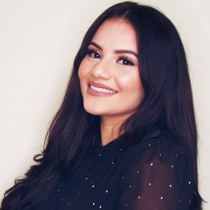 Meet your Posher, Monica